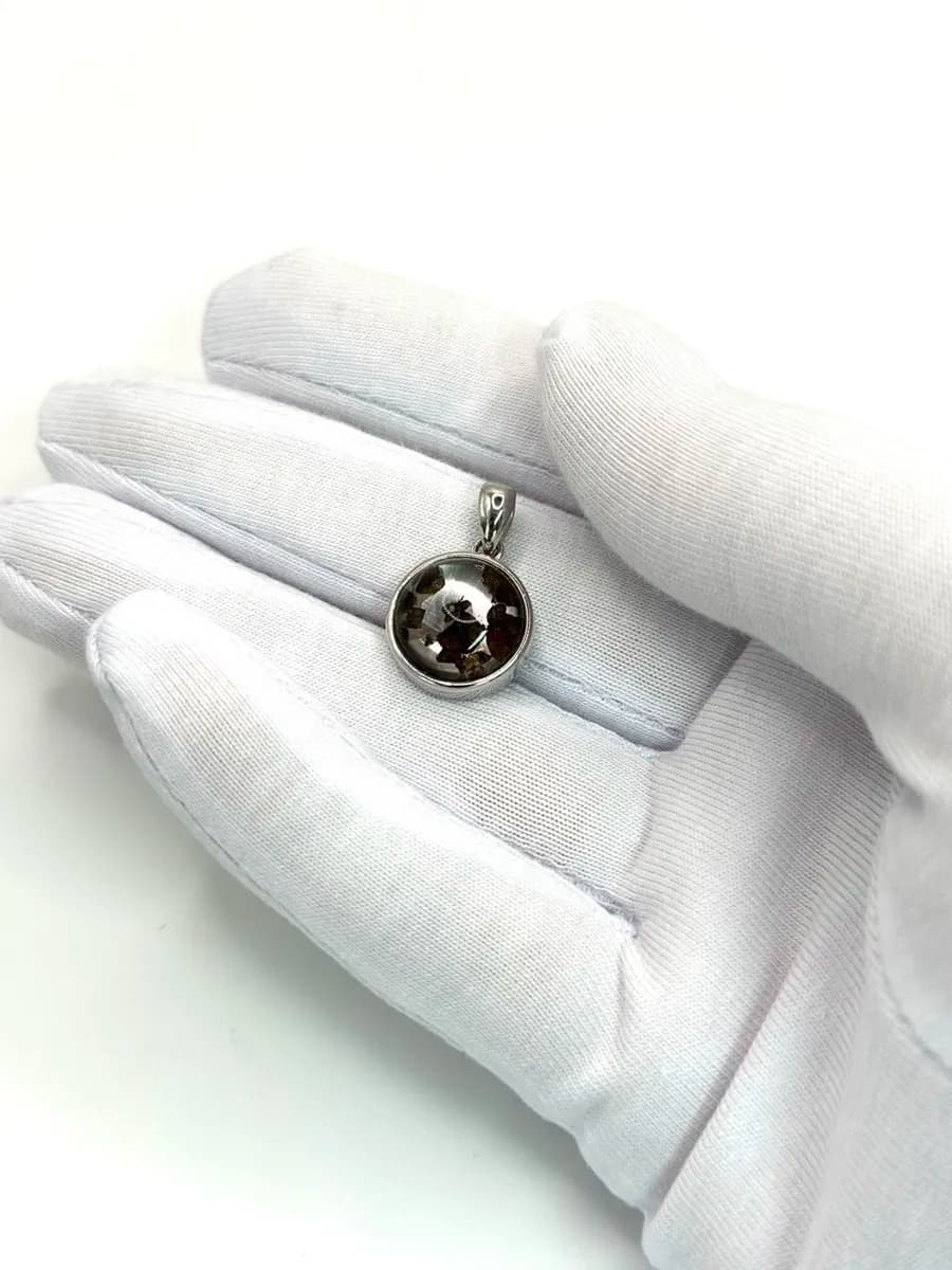 Pendant with Sericho Meteorite — photo 5