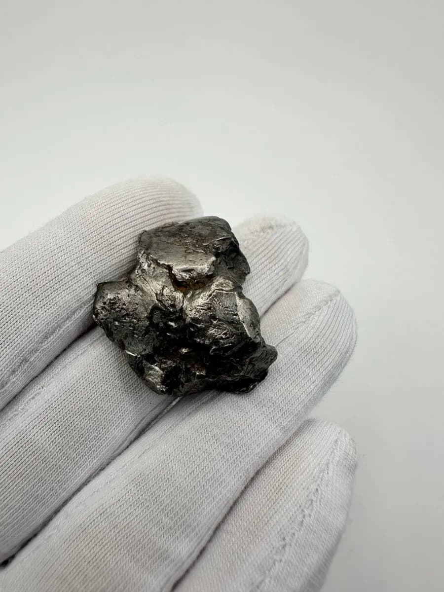 Sikhote-Alin Meteorite — Collector's Specimen — photo 2